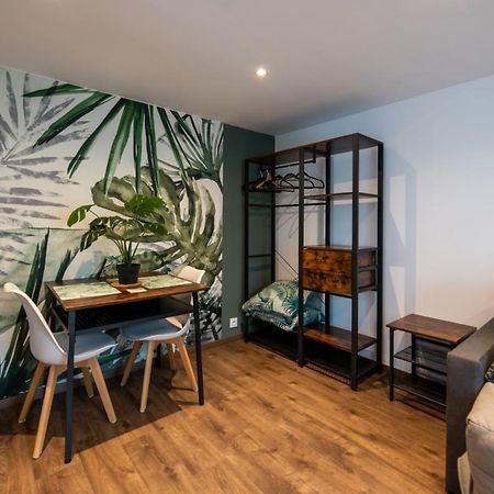 Naturel : Studio Calme Et Agreable Les Bordes エクステリア 写真