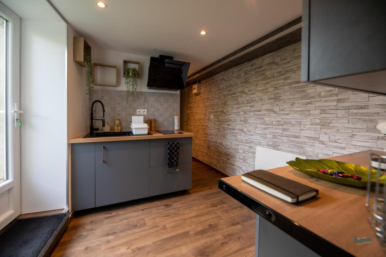 Naturel : Studio Calme Et Agreable Les Bordes エクステリア 写真